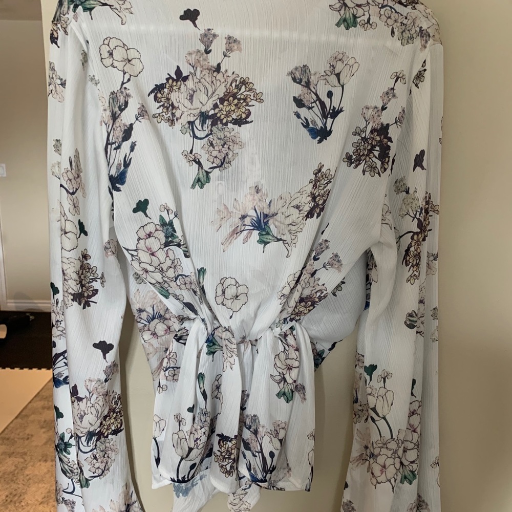 Flower blouse - Picture 2 of 3